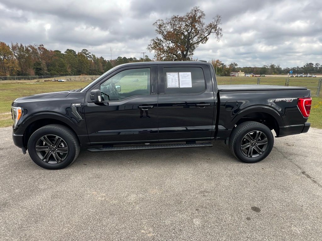 2022 Ford F-150 XLT photo 2