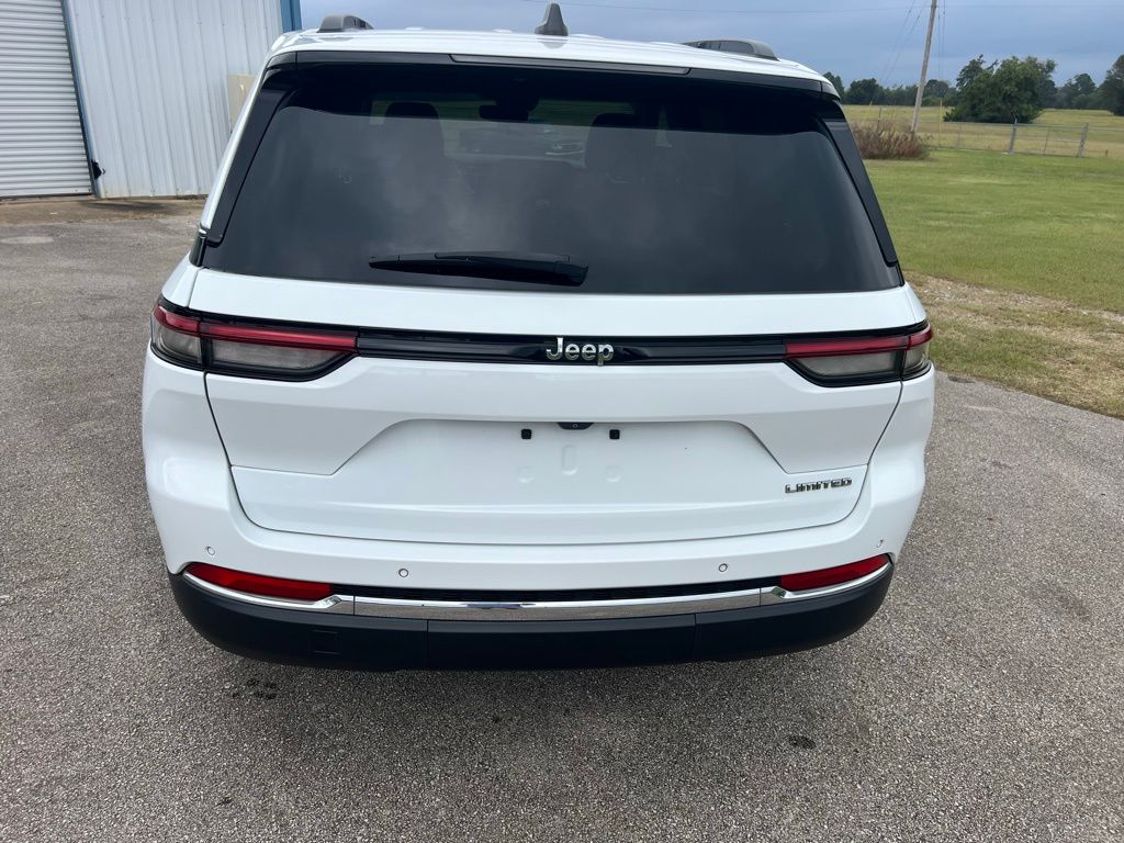 2022 Jeep Grand Cherokee Limited photo 3