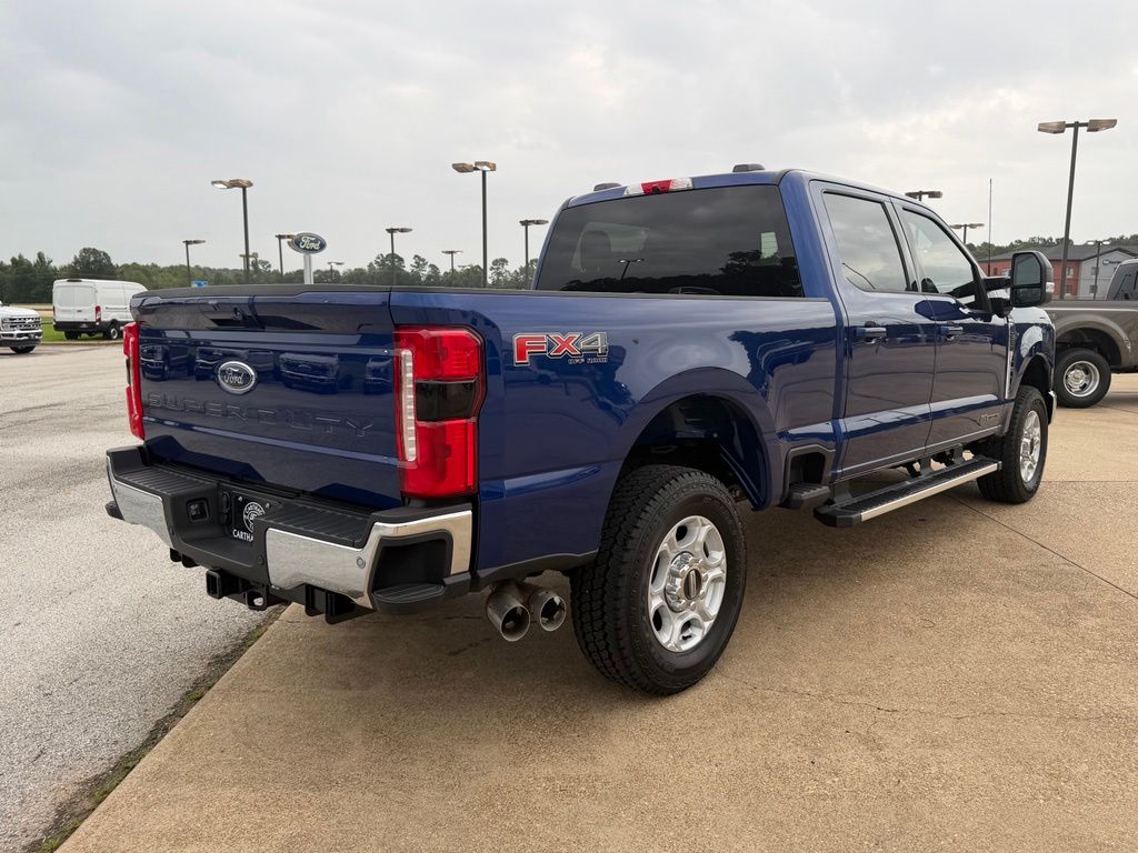 2026 Ford F-250 Super Duty XLT - Photo 6