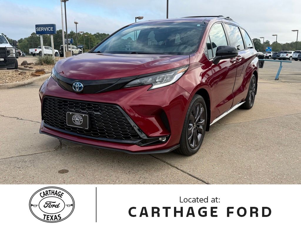 Used 2025 Toyota Sienna XSE