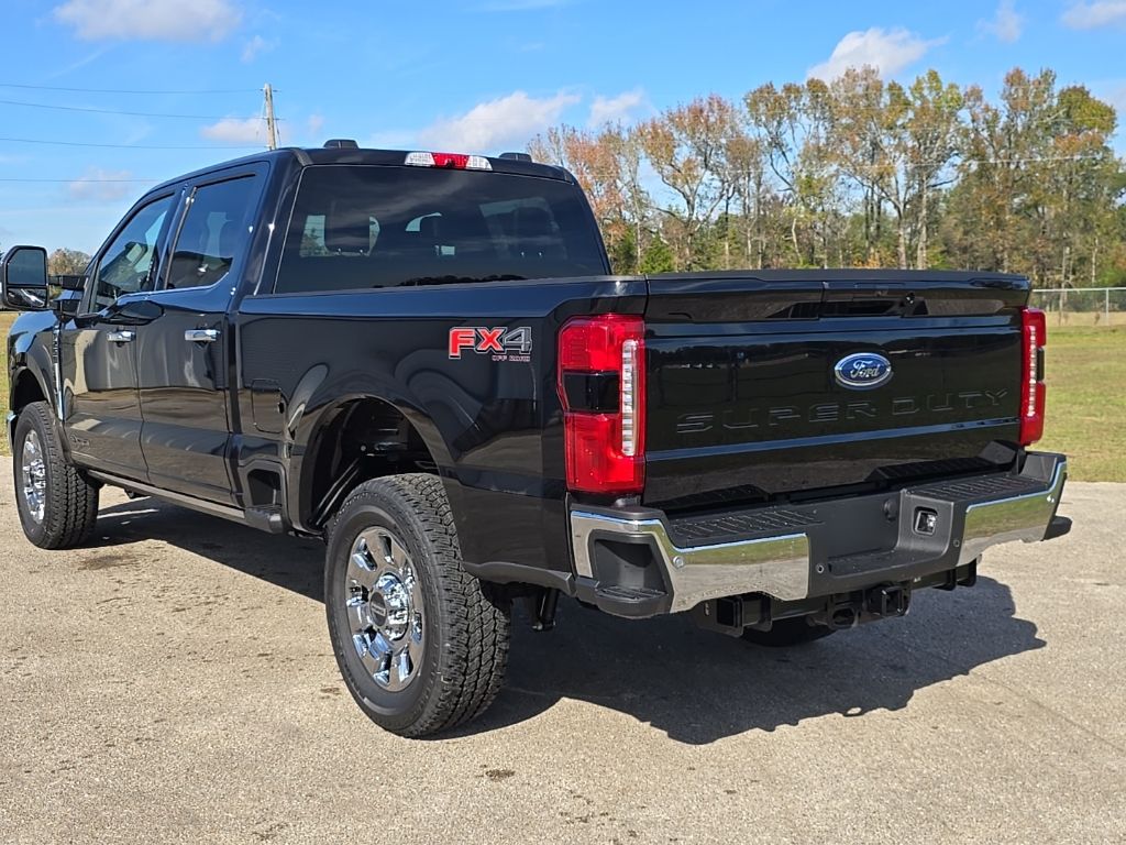 2026 Ford F-250 Lariat photo 3