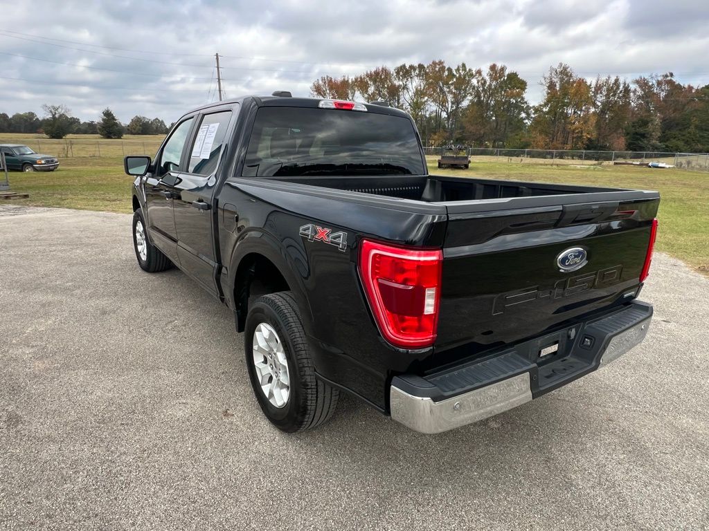 2023 Ford F-150 XLT photo 2