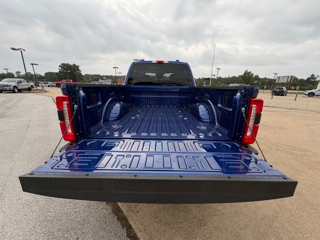 2026 Ford F-250 Super Duty XLT - Photo 12