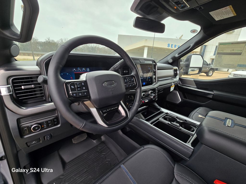 2026 Ford F-250 Super Duty Platinum - Photo 19