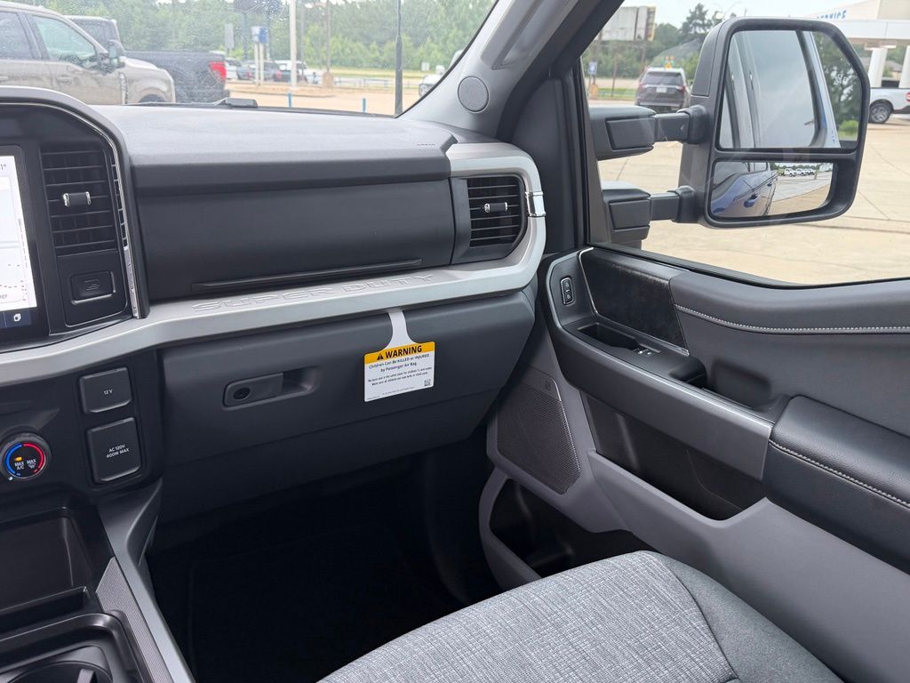 2026 Ford F-250 Super Duty XLT - Photo 28