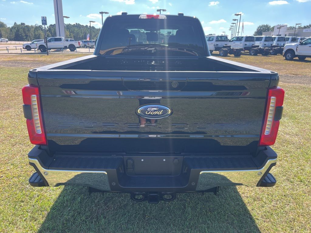 2026 Ford F-250 Lariat photo 4