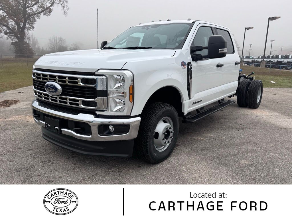 2026 Ford F-350 Super Duty Chassis Cab XL's photo