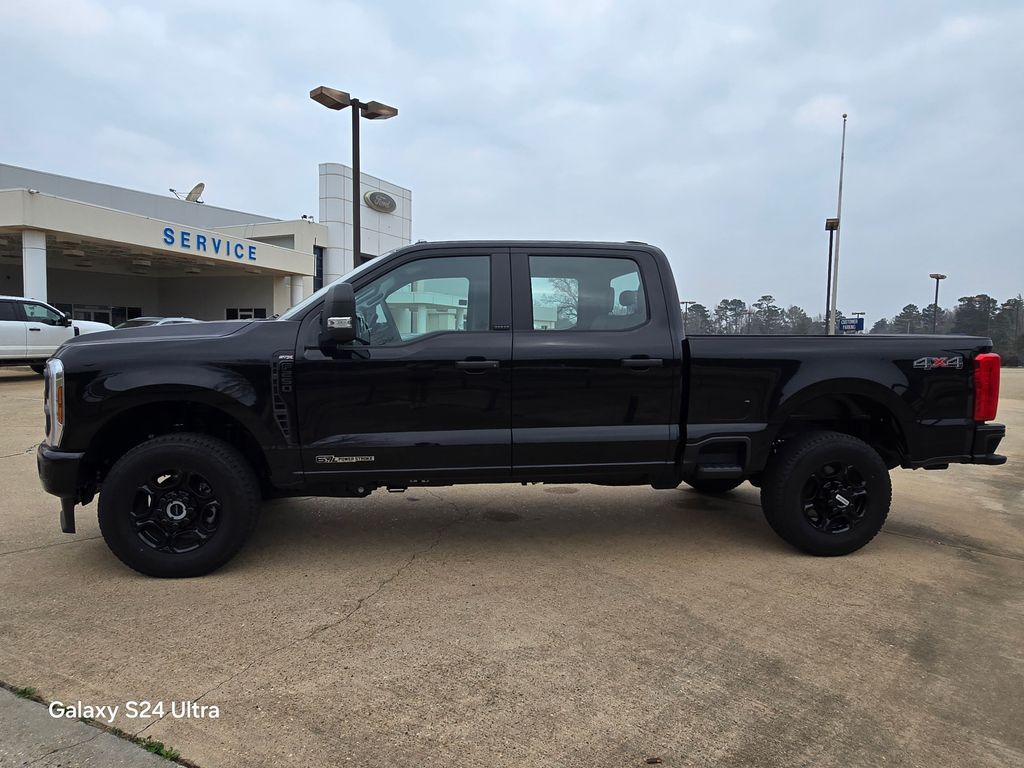 2026 Ford F-250 Super Duty XL - Photo 2