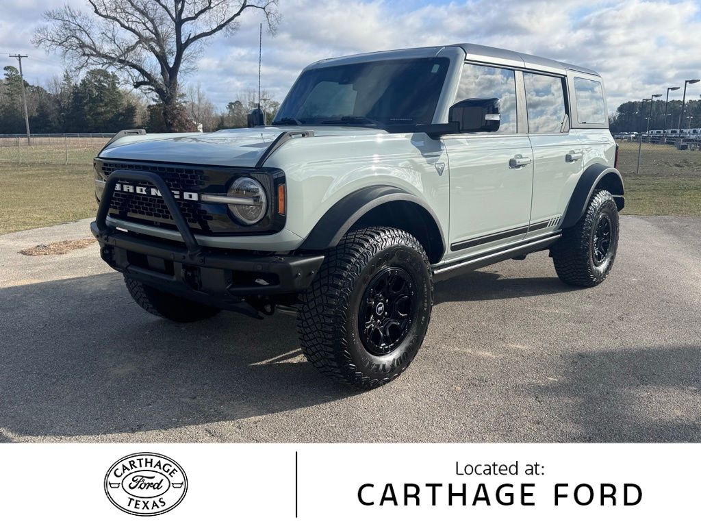 2021 Ford Bronco 4-Door First Edition's photo