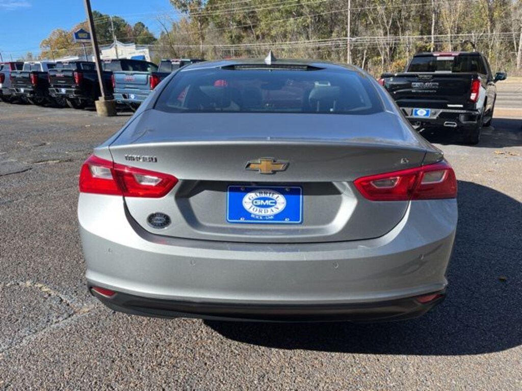 Used 2024 Chevrolet Malibu LT Sedan