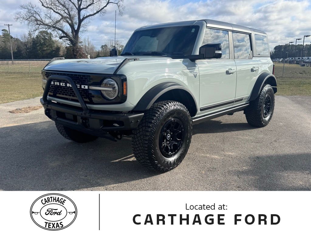 2021 Ford Bronco 4-Door First Edition's photo