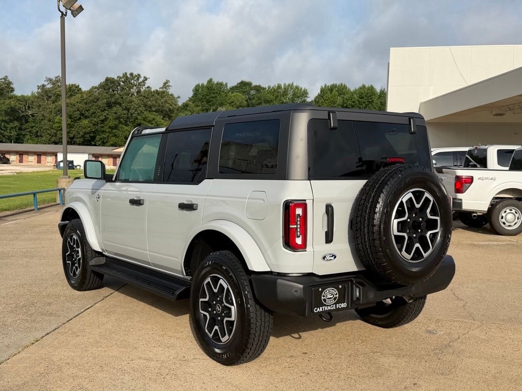 New 2026 Ford Bronco Outer Banks SUV