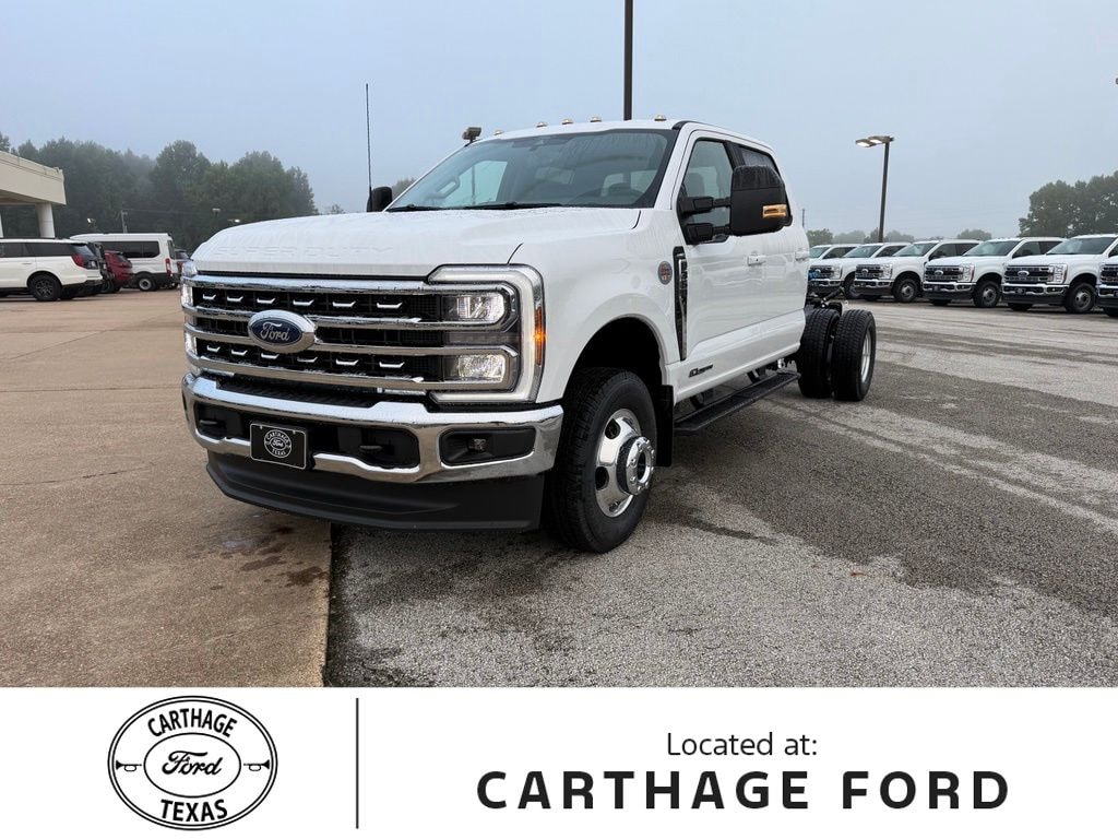 New 2026 Ford F-350SD Lariat Chassis
