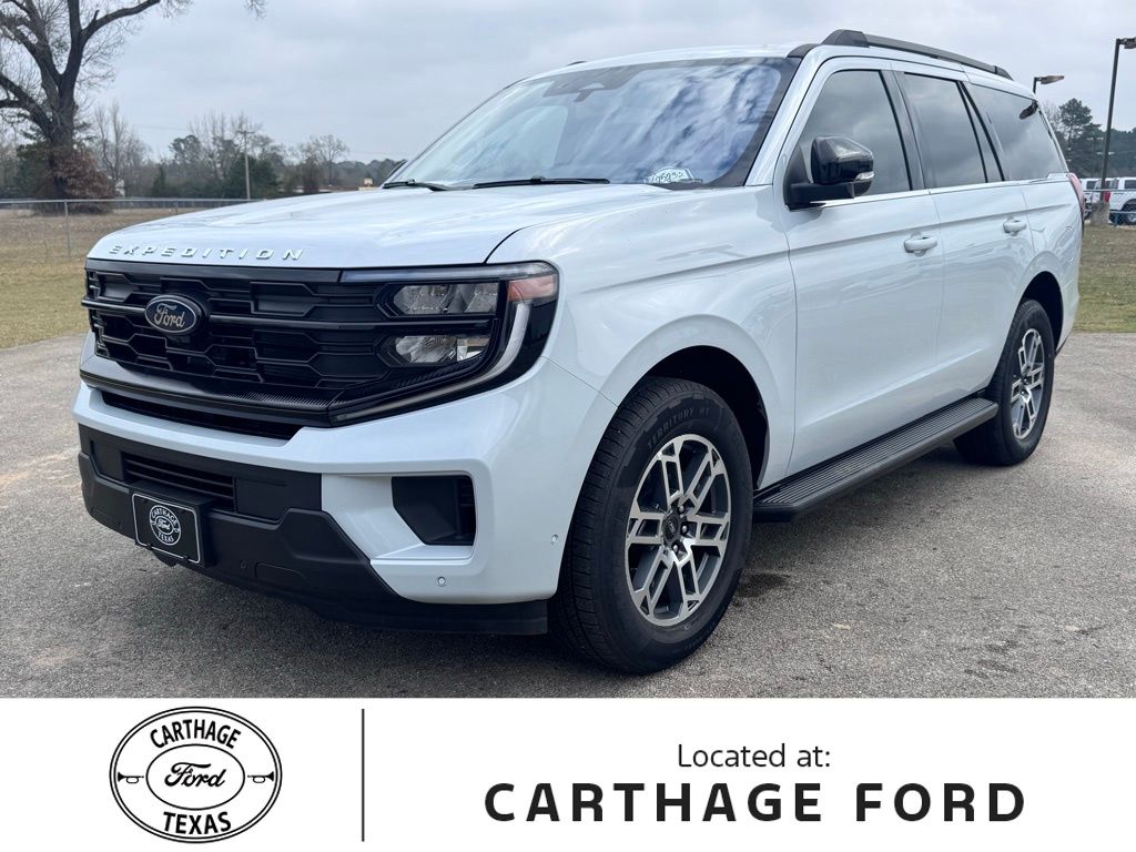 2025 Ford Expedition Active's photo