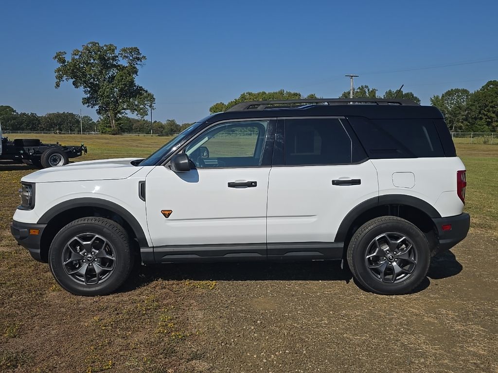 2021 Ford Bronco Sport Badlands photo 2