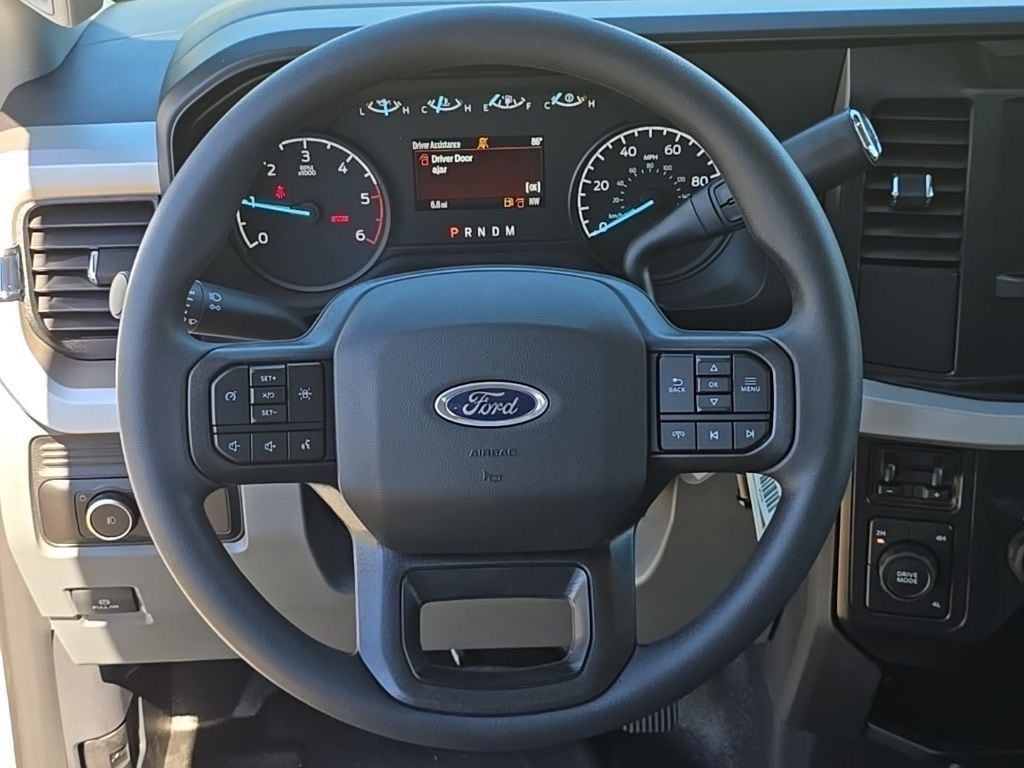 2026 Ford F-350 Super Duty Chassis Cab XL - Photo 21