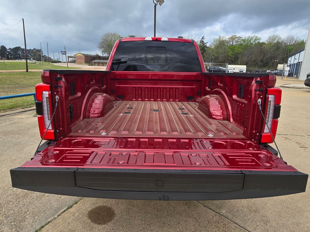 2026 Ford F-250 Super Duty Platinum - Photo 15
