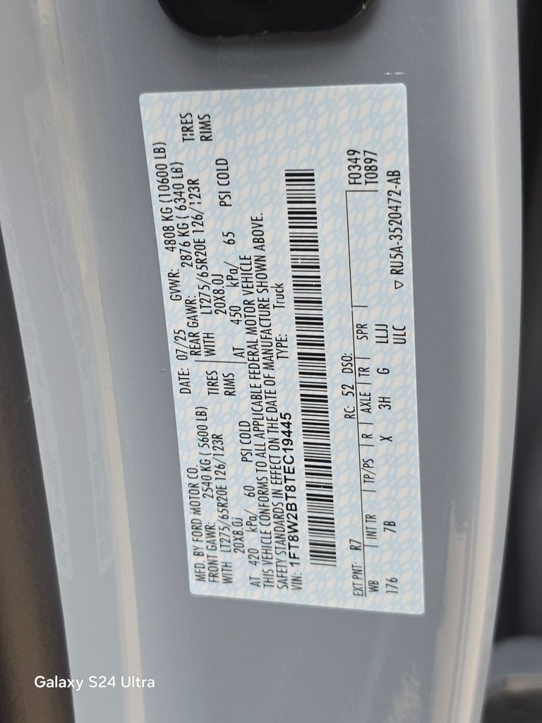 2026 Ford F-250 Super Duty Platinum - Photo 37