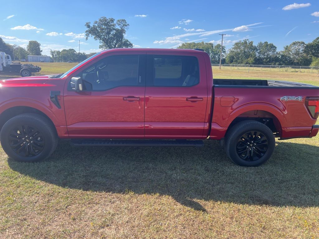 2024 Ford F-150 XLT photo 2