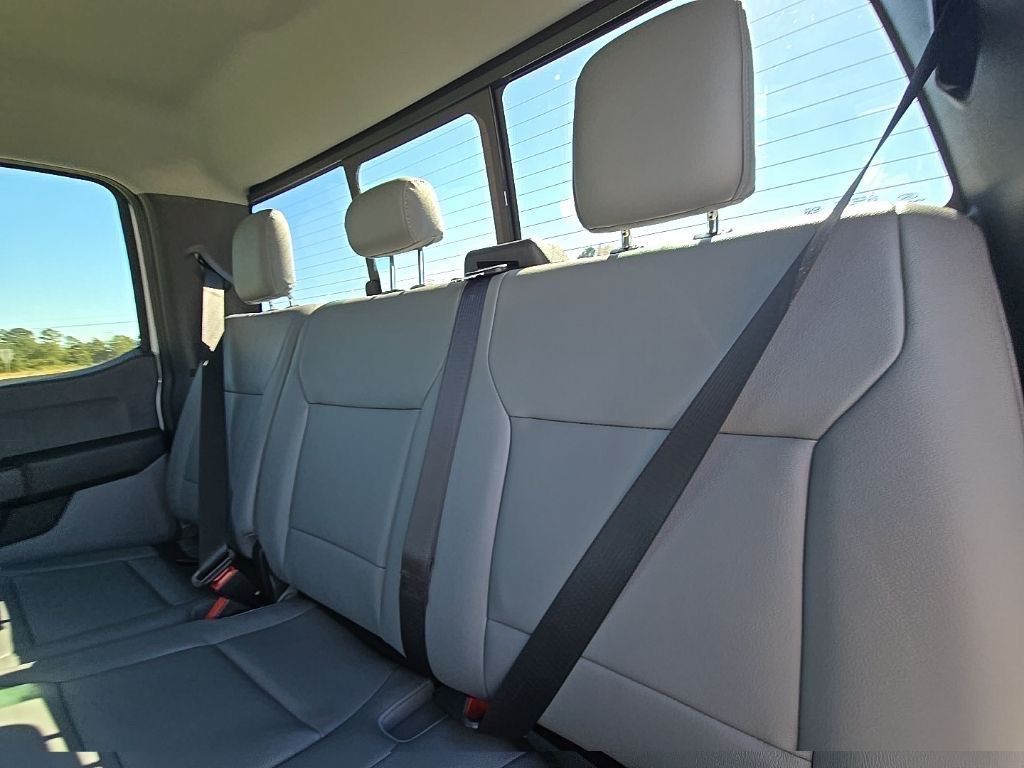 2026 Ford F-350 Super Duty Chassis Cab XL - Photo 14
