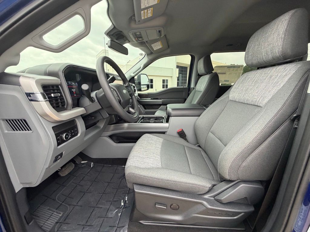 2026 Ford F-250 Super Duty XLT - Photo 16