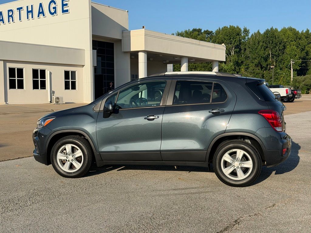 Used 2021 Chevrolet Trax LT with VIN KL7CJLSB2MB359979 for sale in Carthage, TX