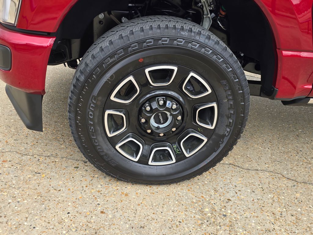 2026 Ford F-250 Super Duty Platinum - Photo 11