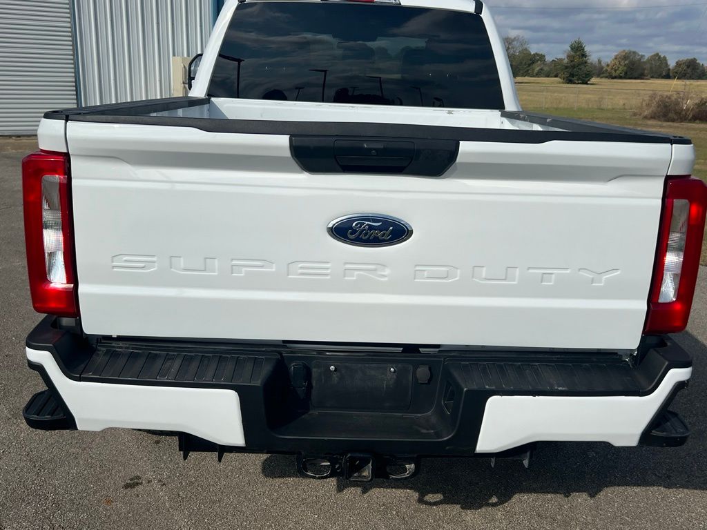 2024 Ford F-250 photo 4