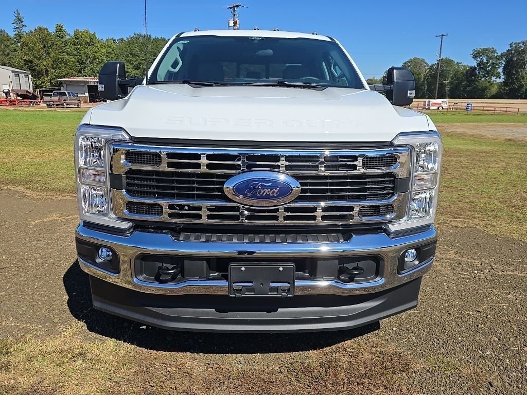 2026 Ford F-350 Super Duty Chassis Cab XL - Photo 8