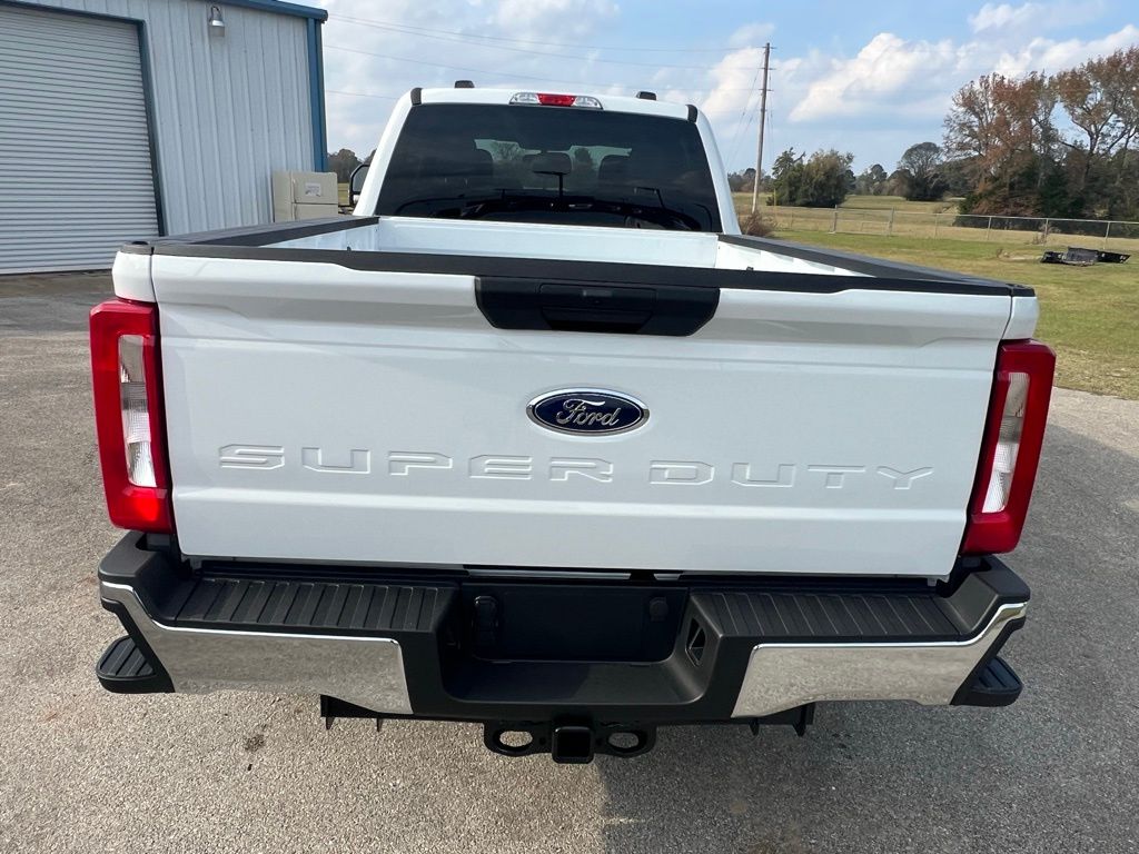 2026 Ford F-250 XLT photo 4