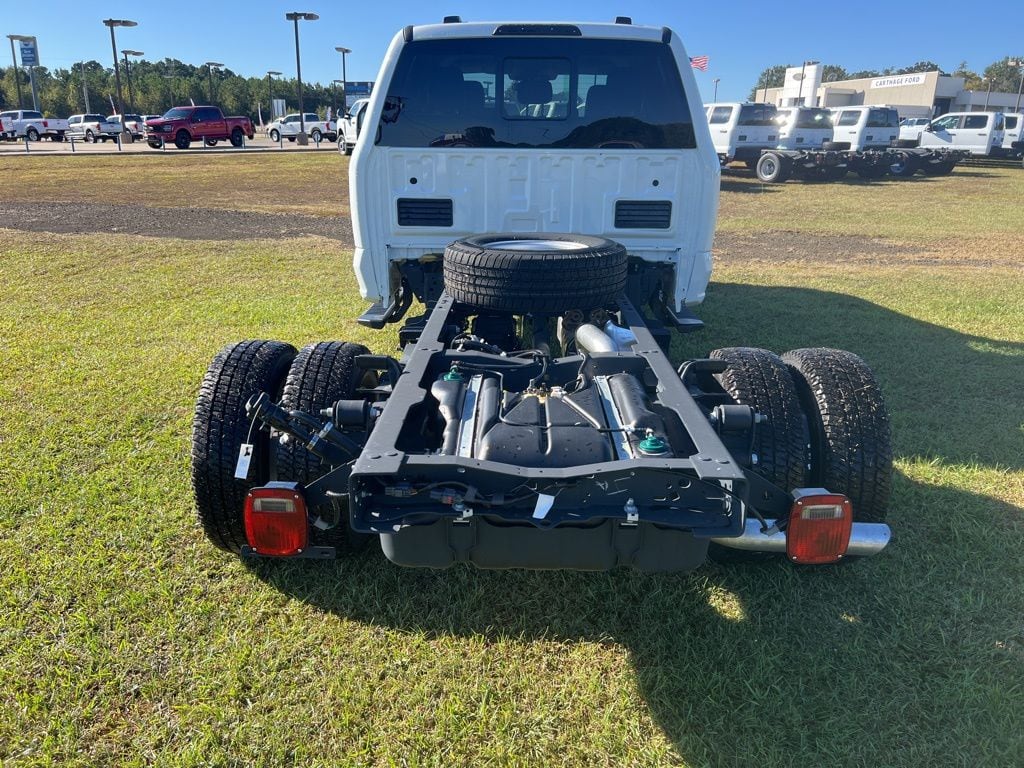 New 2025 Ford F-350SD XL Chassis