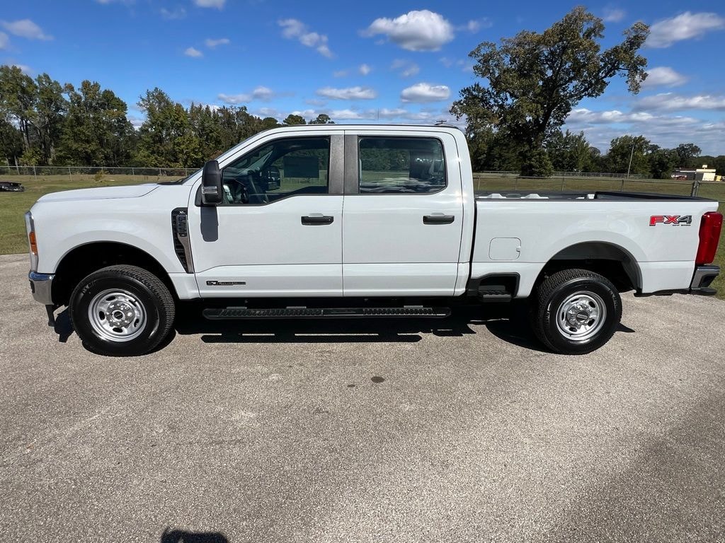 New 2025 Ford F-250SD XL Truck
