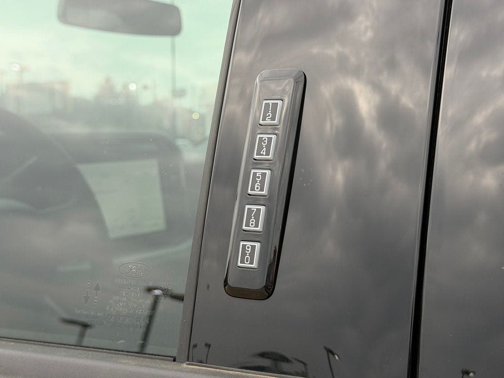 2026 Ford F-250 Super Duty XLT - Photo 14