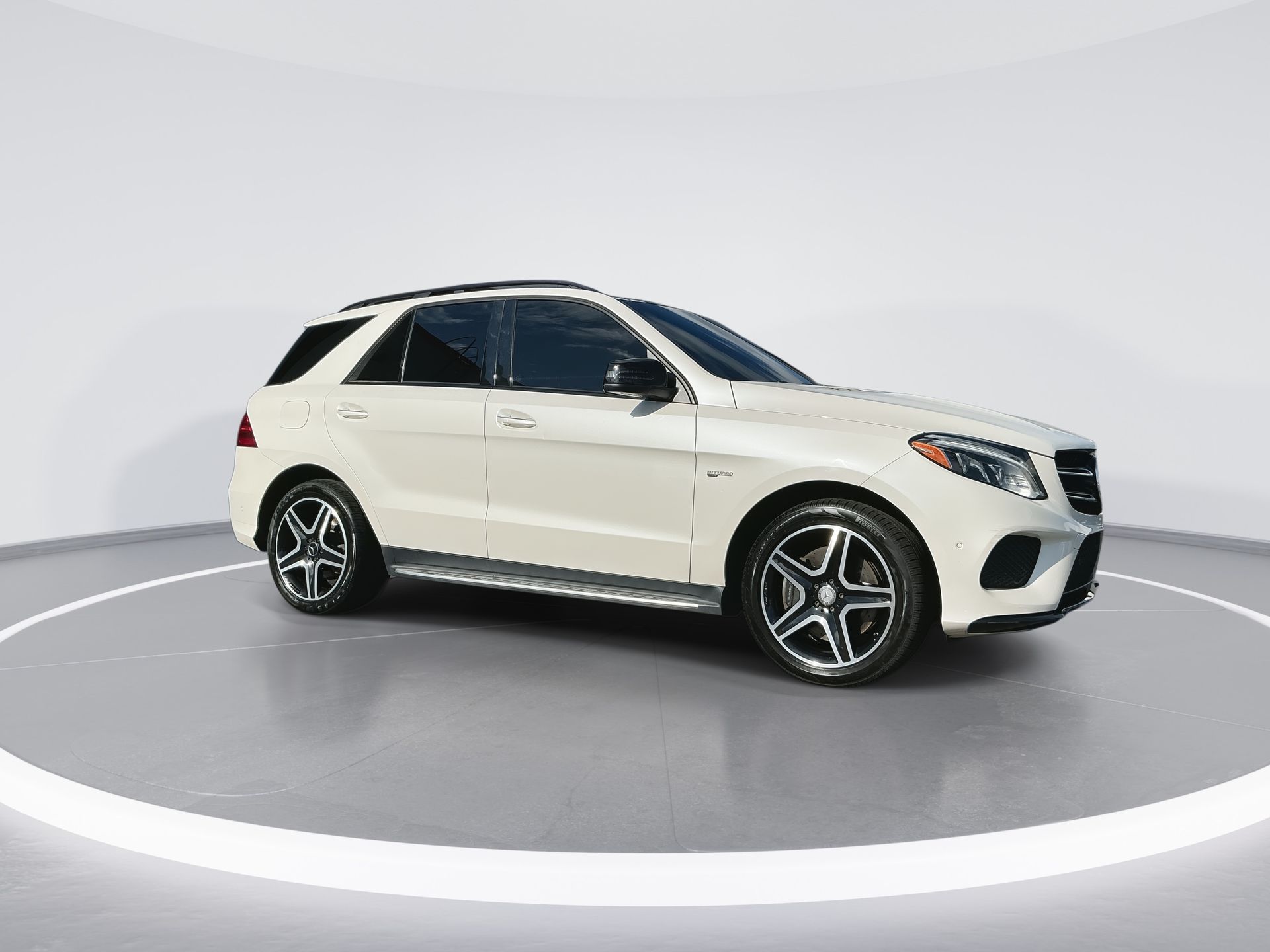 2018 Mercedes Benz GLE AMG 43 4MATIC photo 2