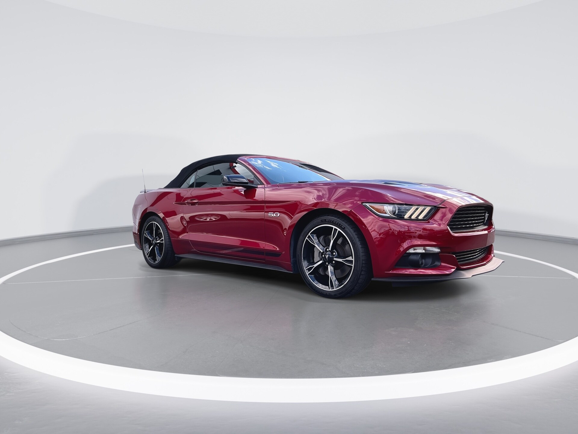 2017 Ford Mustang GT Premium Convertible photo 2