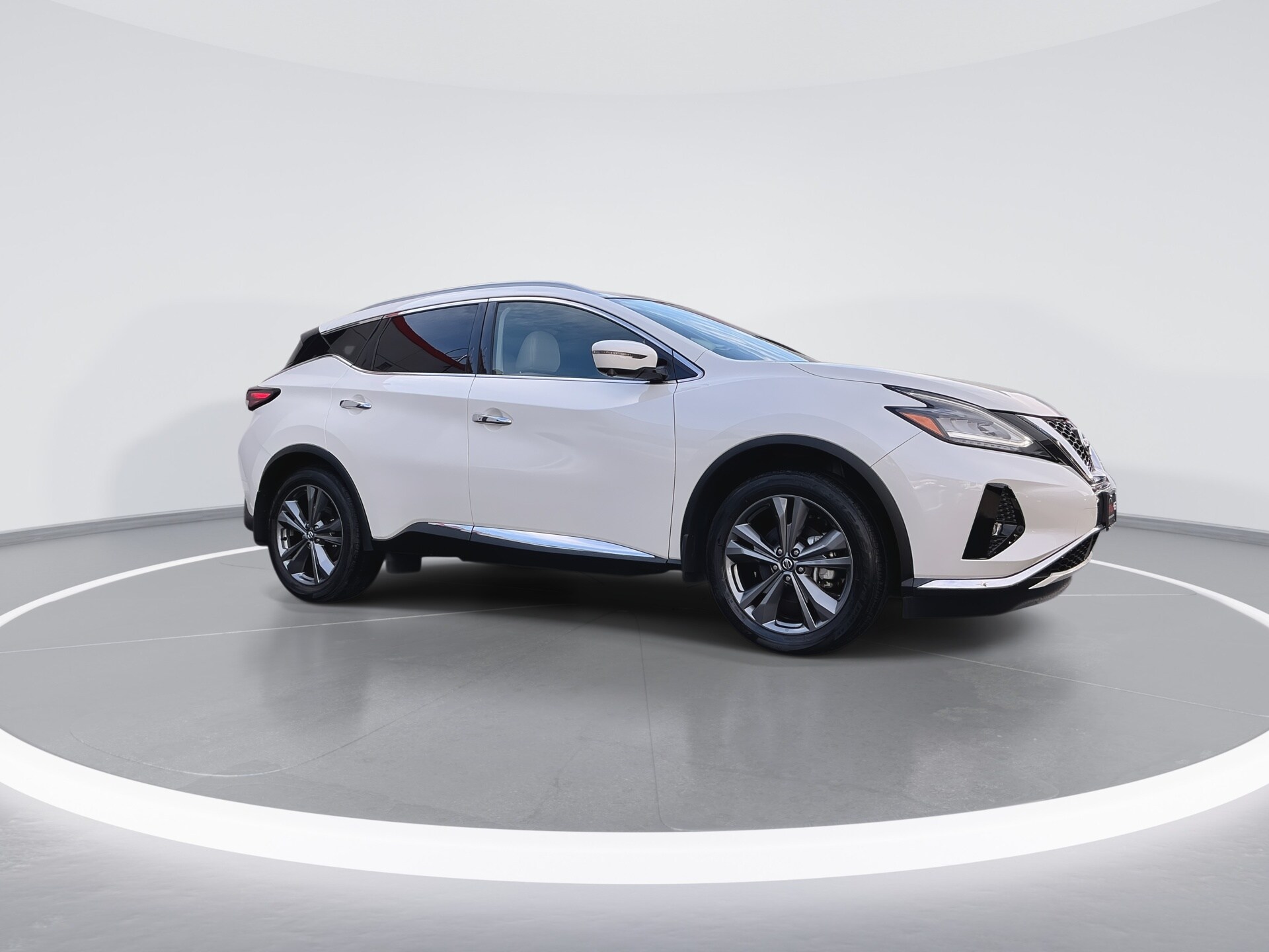 2021 Nissan Murano Platinum photo 2