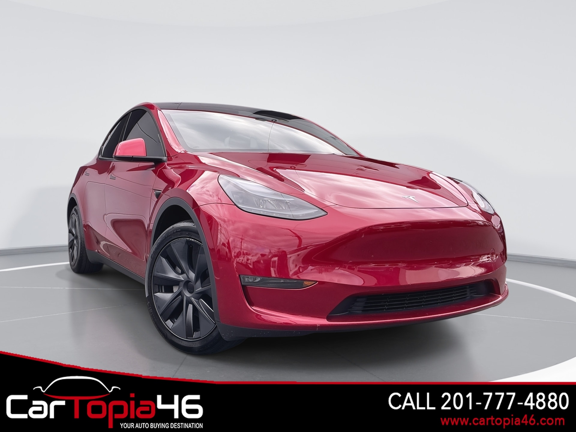 2024 Tesla Model Y Long Range's photo