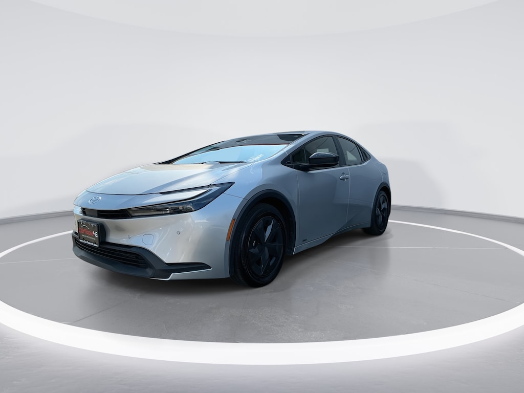 Used 2024 Toyota Prius LE Hatchback
