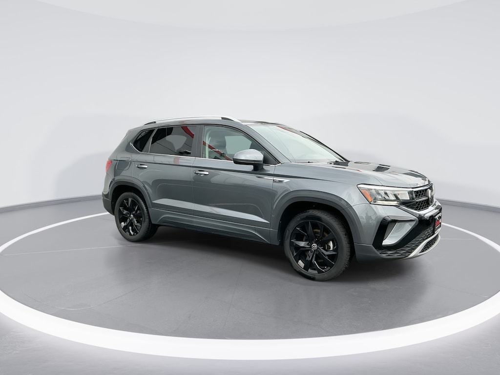 Used 2022 Volkswagen Taos SE SUV