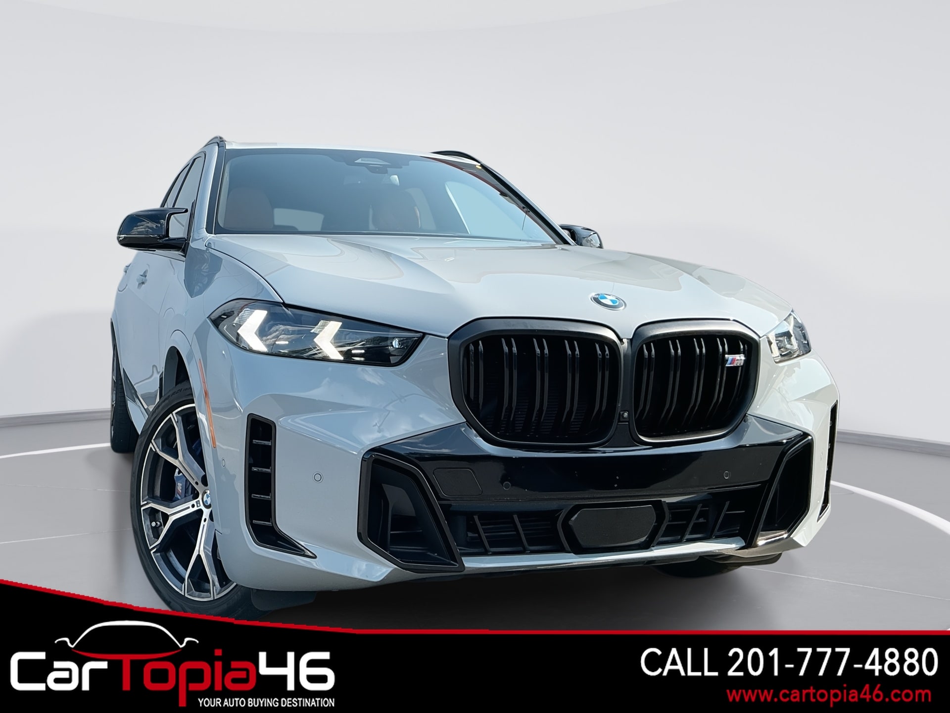 2024 BMW X5 M60i