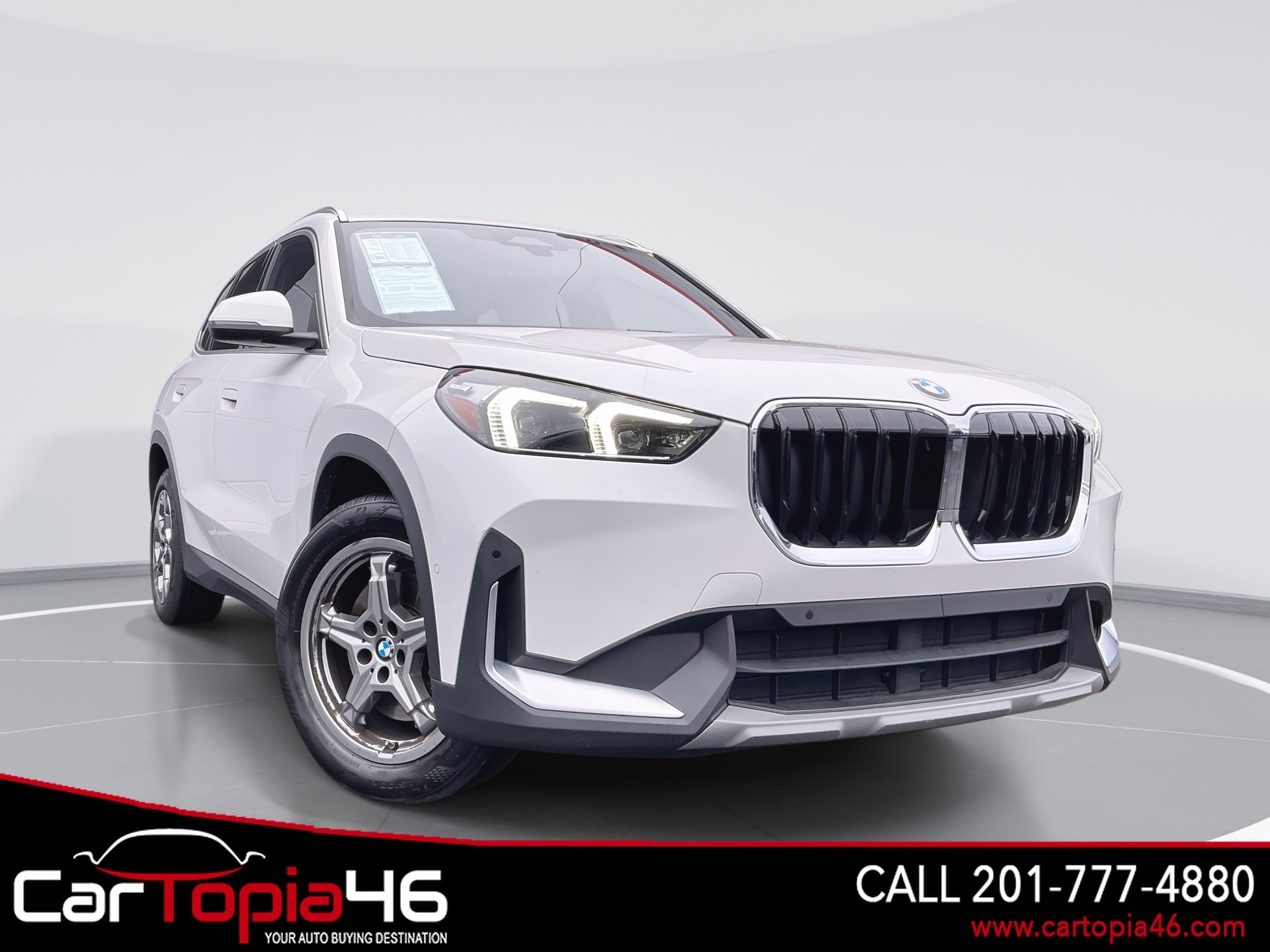 2023 BMW X1 28i's photo