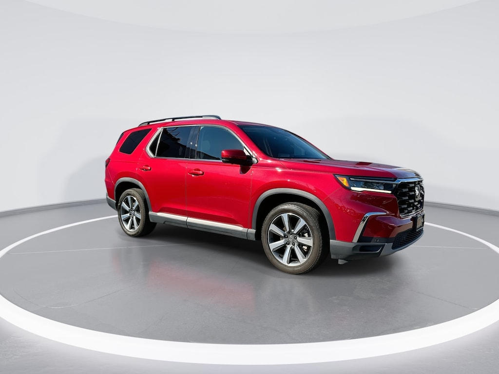 Used 2025 Honda Pilot Elite SUV
