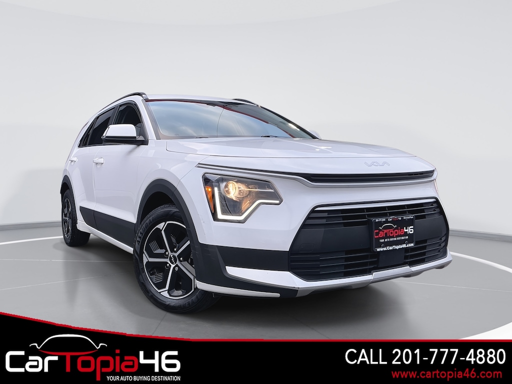 Used 2023 Kia Niro EX SUV