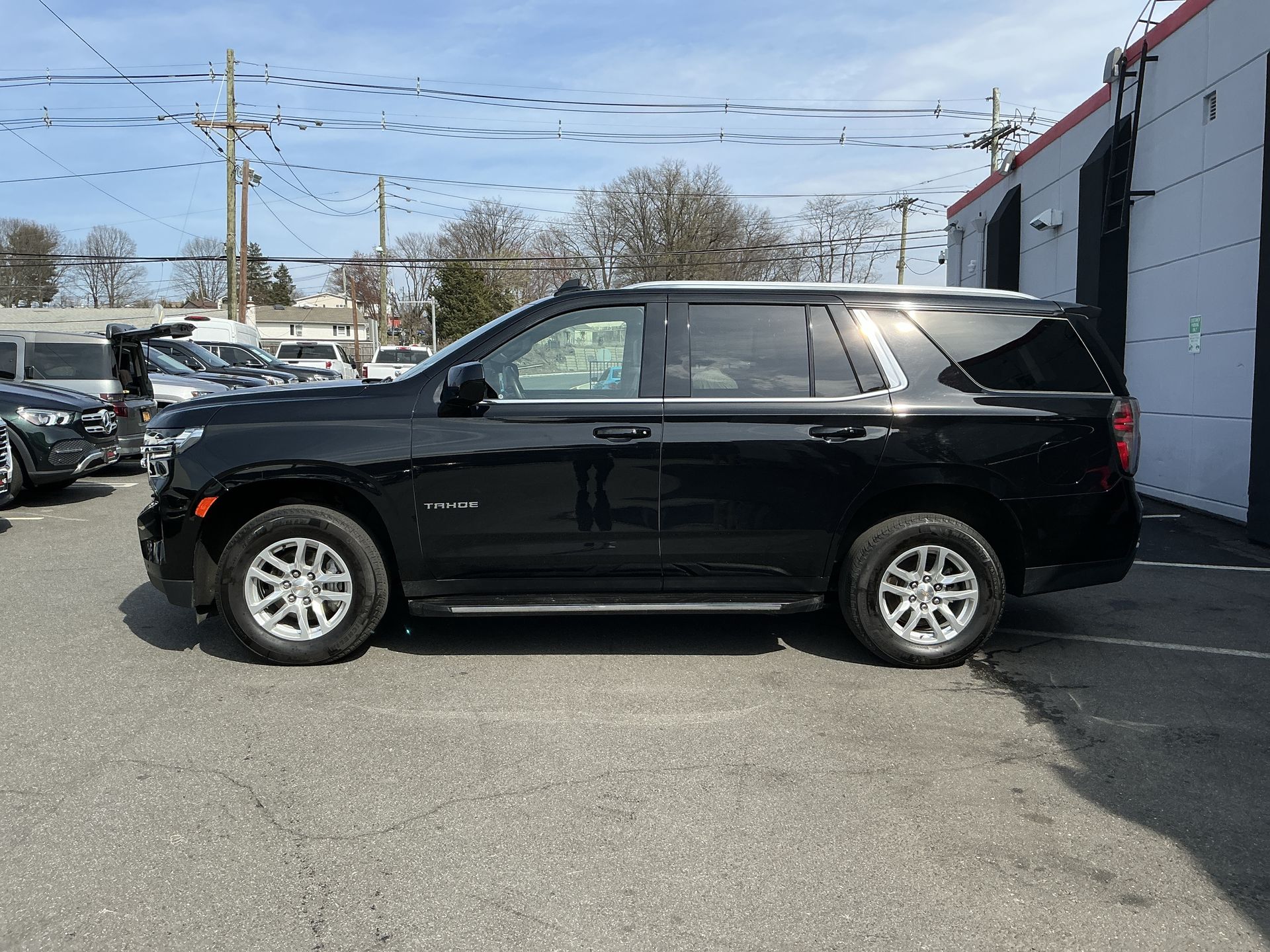 View vehicle photo 5