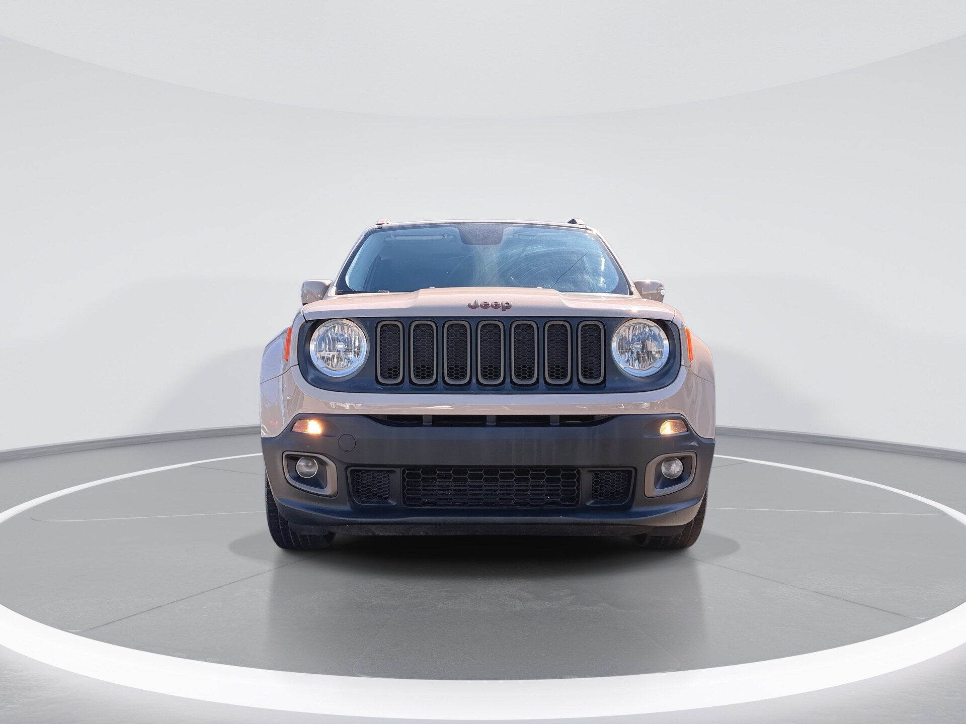 2016 Jeep Renegade Latitude photo 2