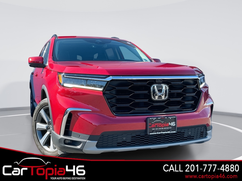 Used 2025 Honda Pilot Elite SUV