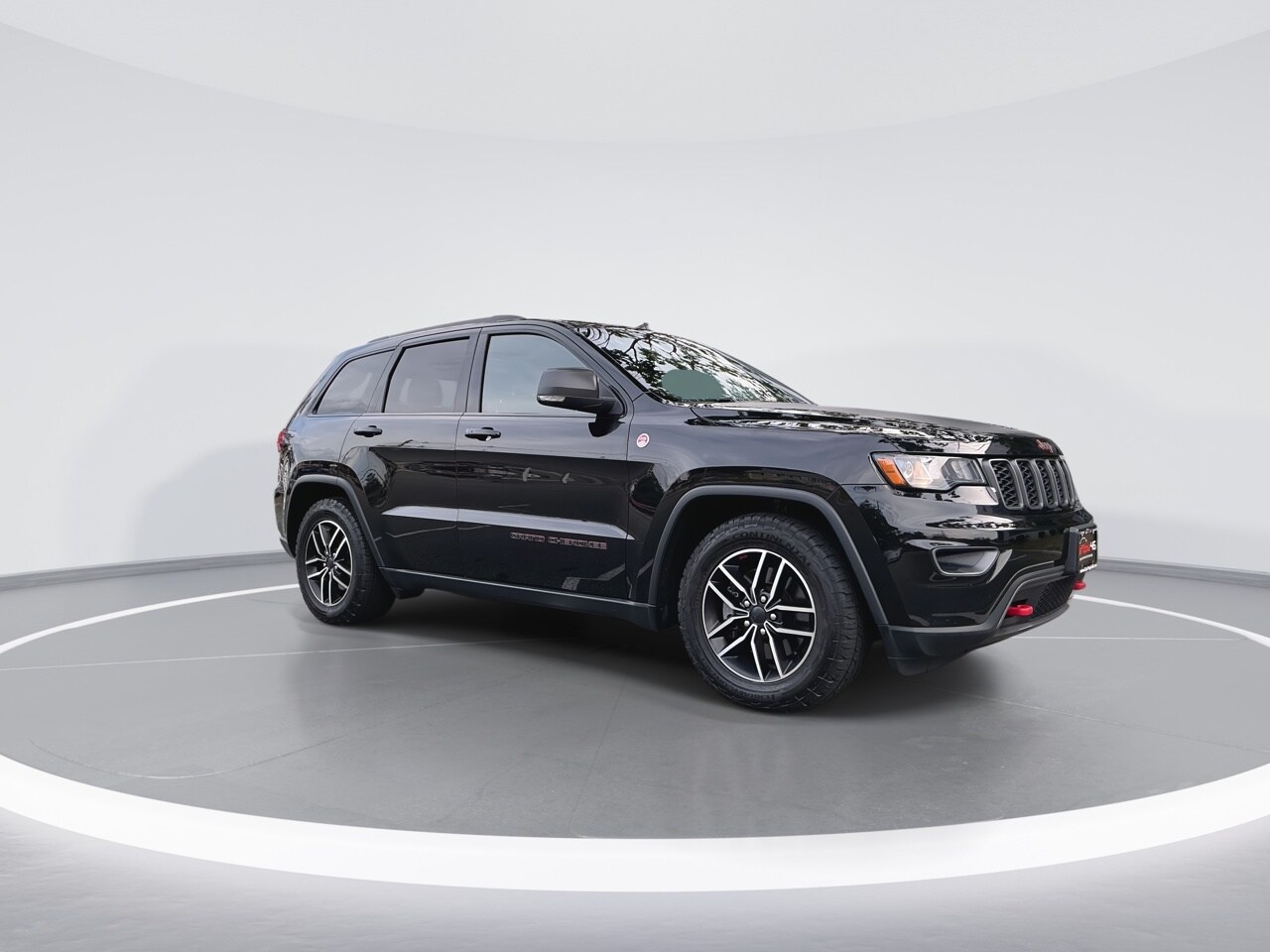 2020 Jeep Grand Cherokee Trailhawk photo 2