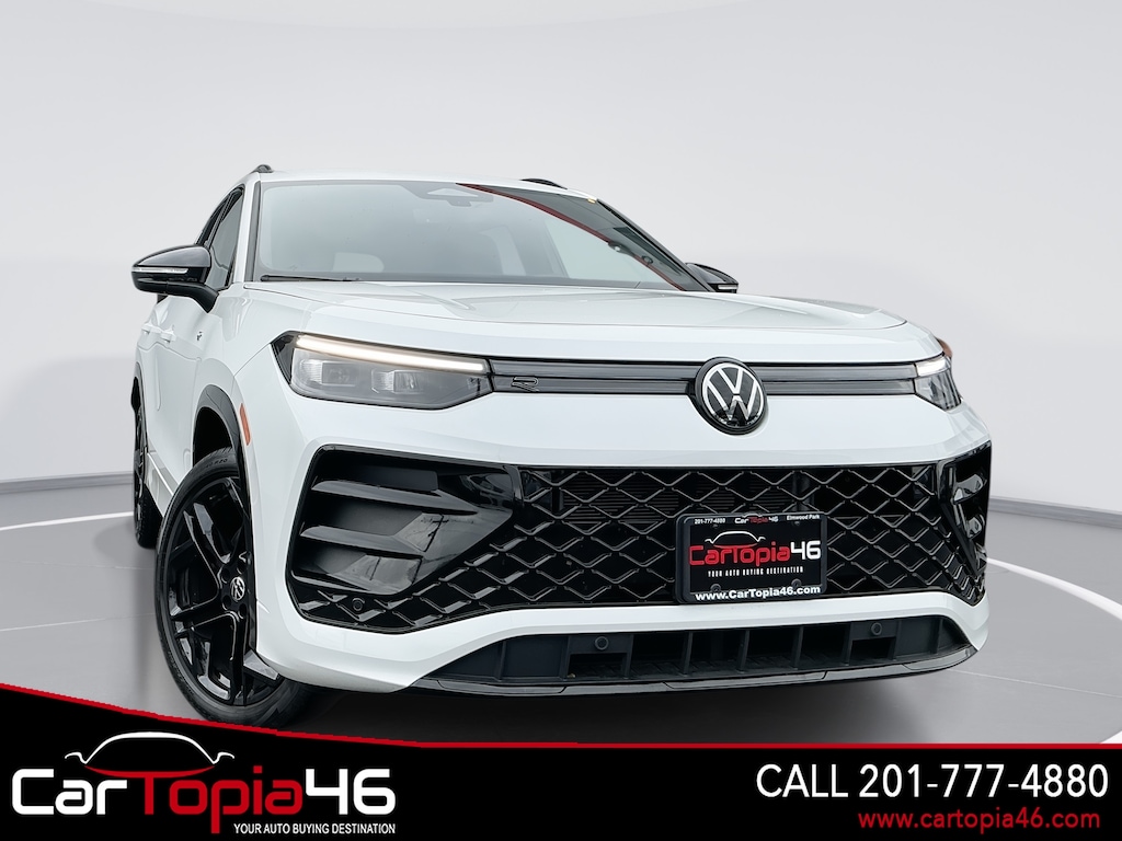 Used 2025 Volkswagen Tiguan SE R-Line Black SUV