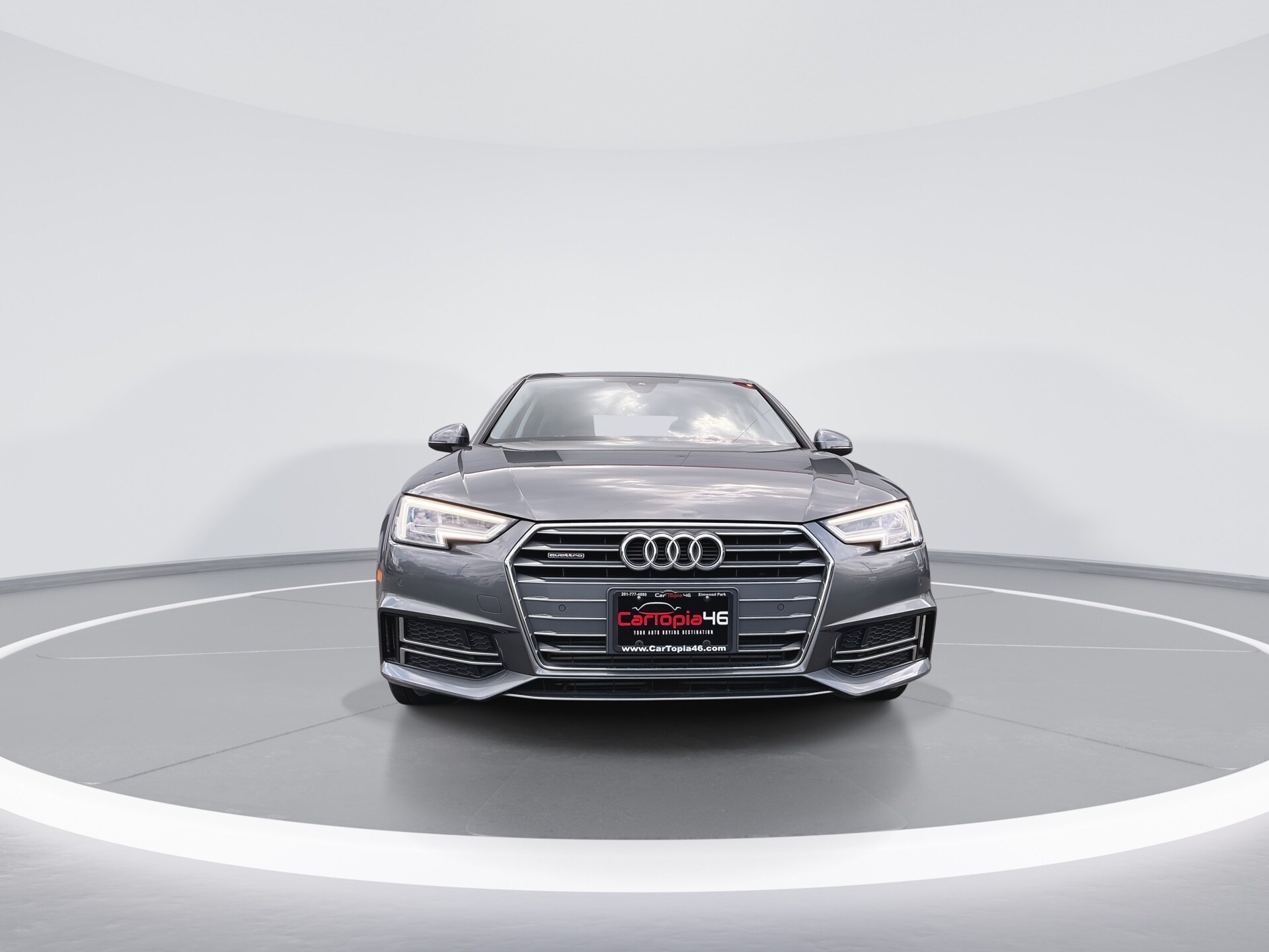 2018 Audi A4 2.0T S line Quattro photo 3