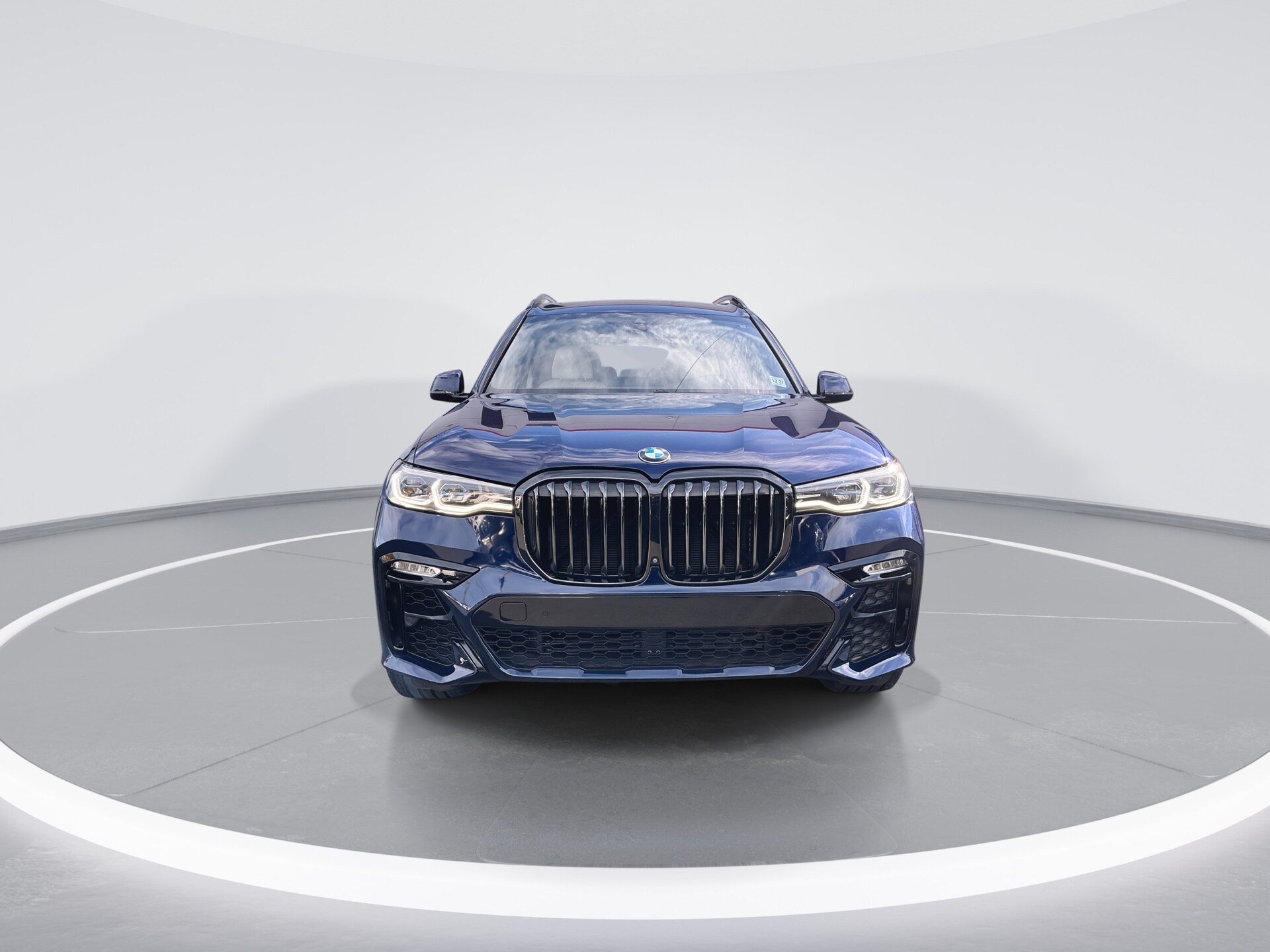 2022 Bmw X7 M50i photo 2